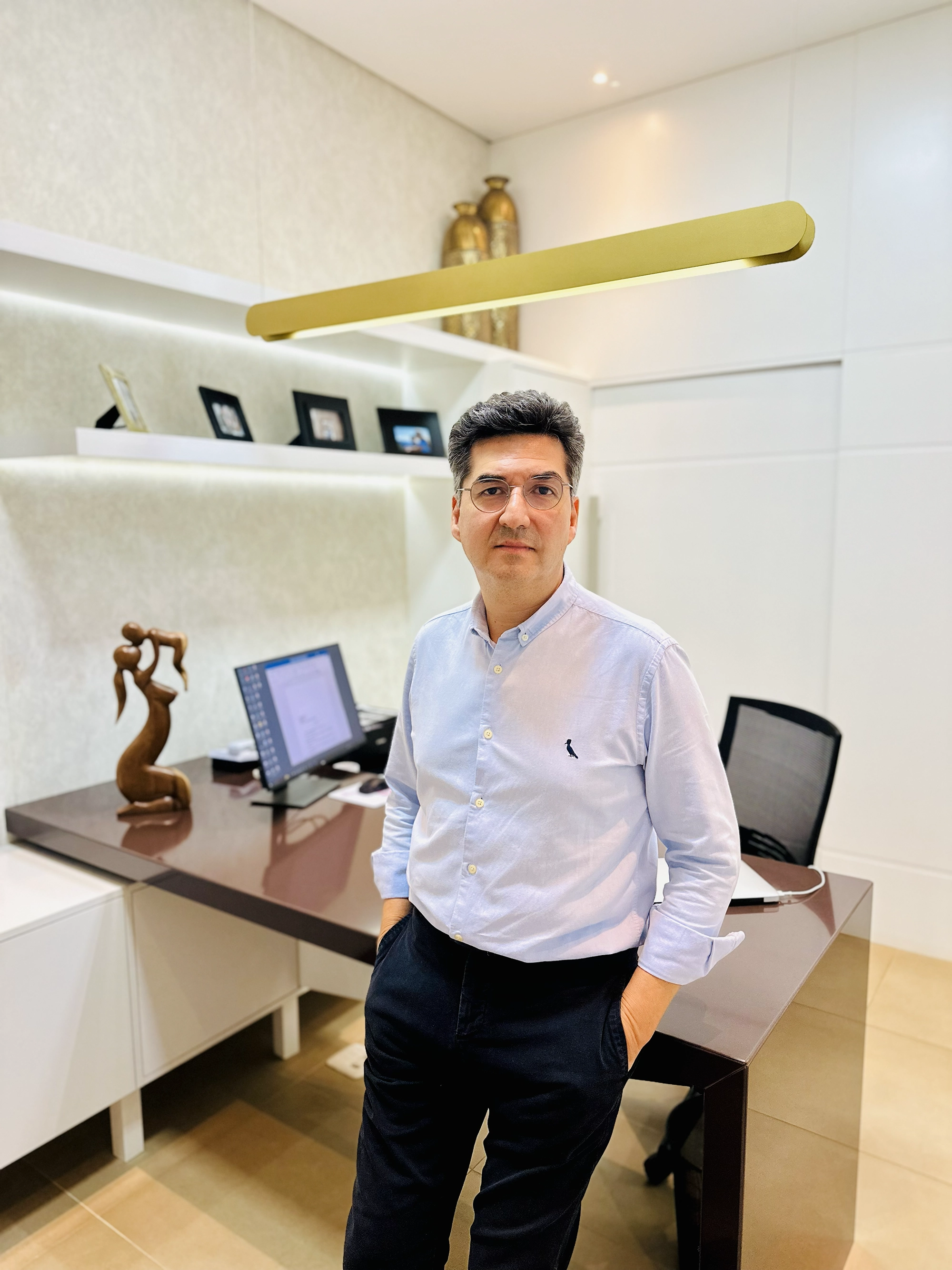 Dr. Rogério Valdivia